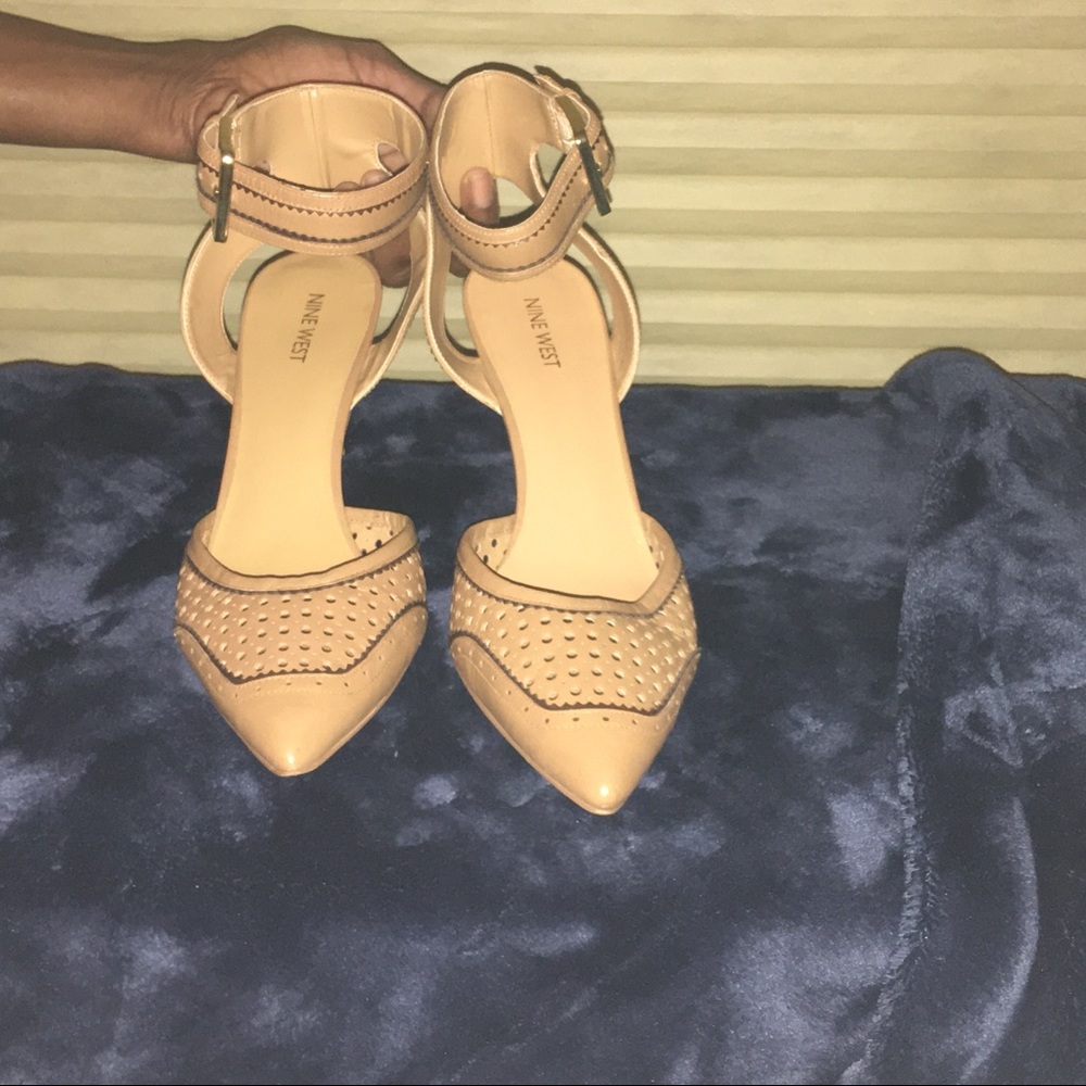 Beige sling back tan pump
